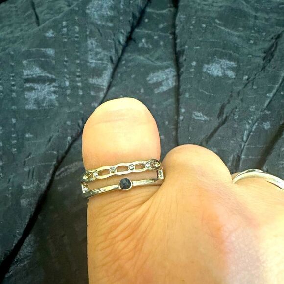 Fashion Stretch Band Ring - Picture 1 of 2